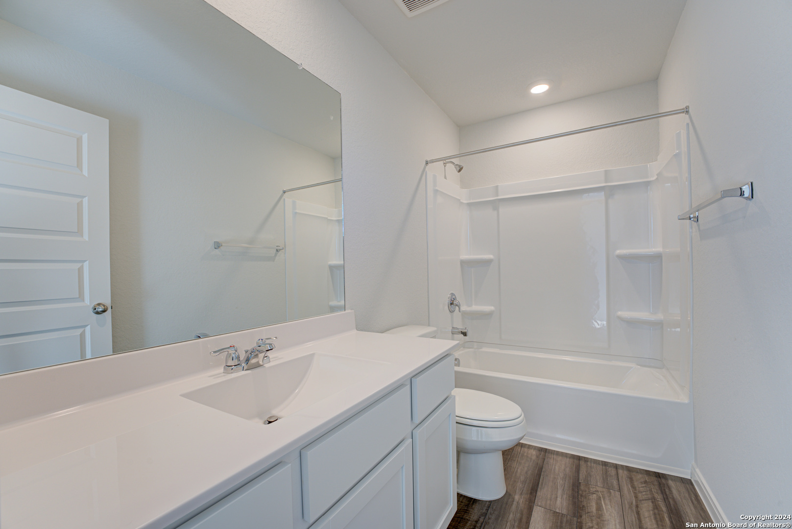 5935 Cinnabar Corner San Antonio TX 78222