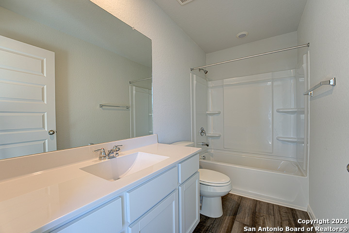 5935 Cinnabar Corner San Antonio TX 78222
