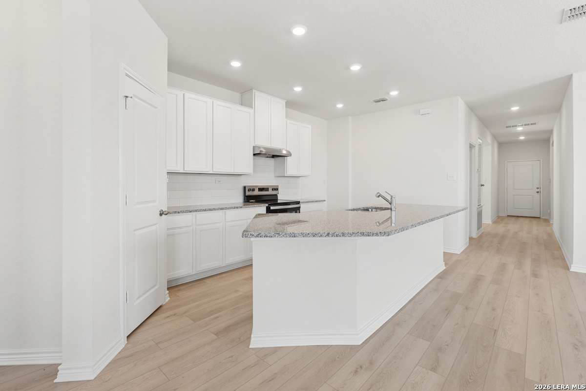 5122 Briscoe Bluff Converse TX 78109
