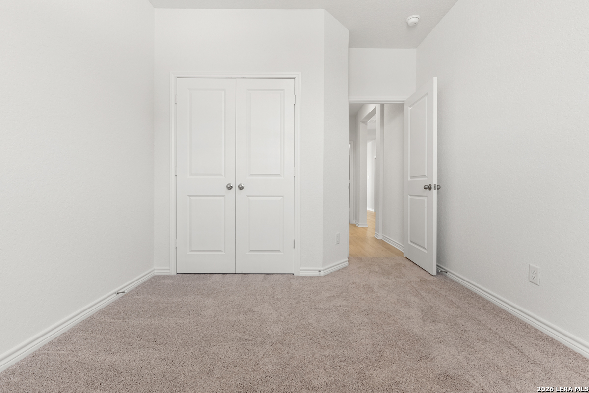 5122 Briscoe Bluff Converse TX 78109