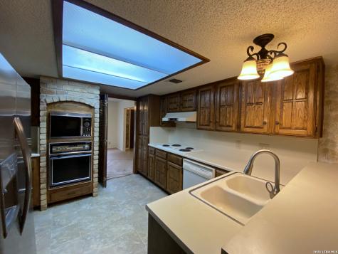 15711 Eagle Cliff San Antonio TX 78232