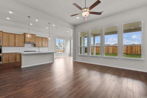 4538 Yoakum Valley Schertz TX 78108
