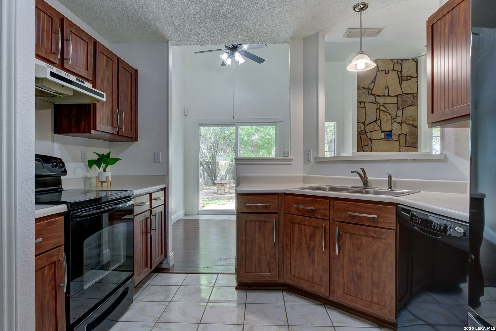 9107 Ridge Mill San Antonio TX 78250