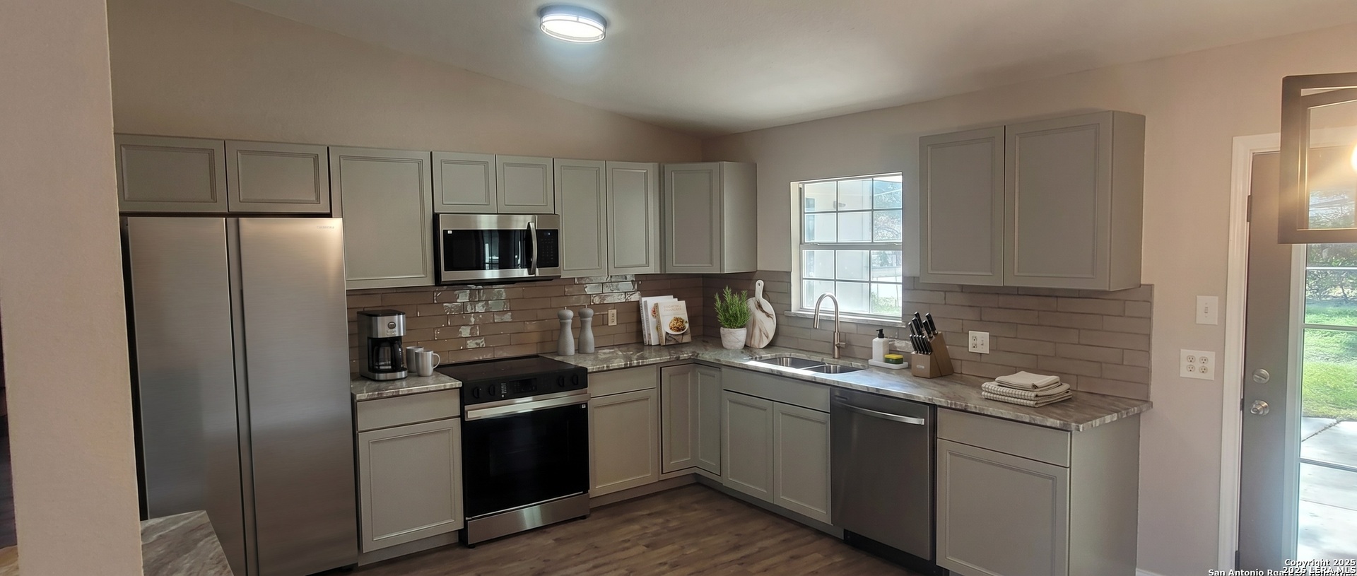 141 Trudy Lane Universal City TX 78148