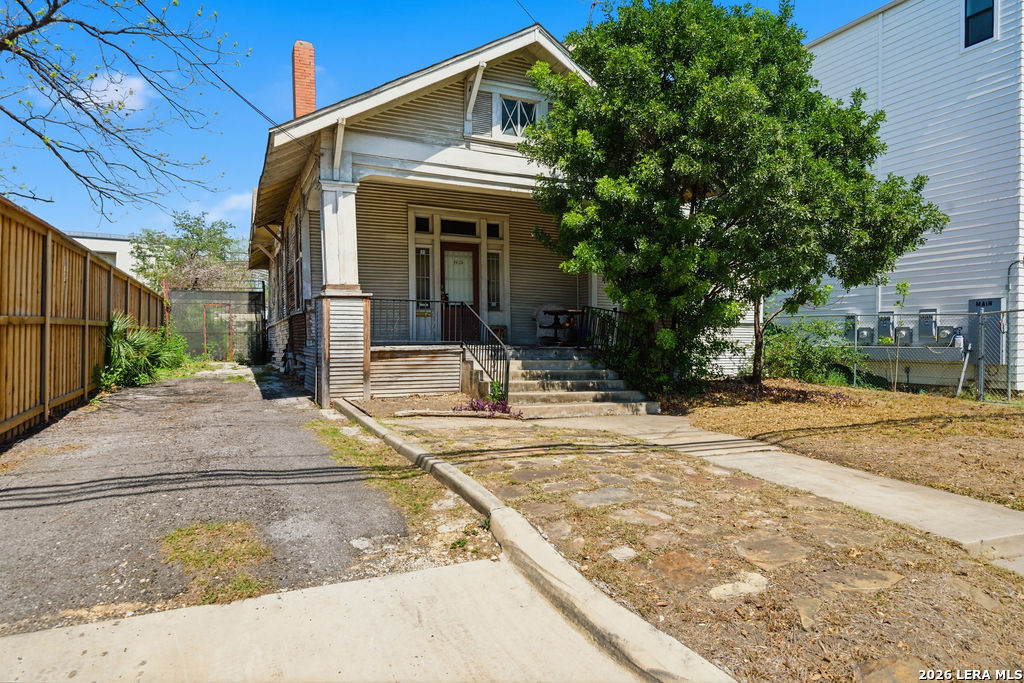 615 E Euclid San Antonio TX 78212