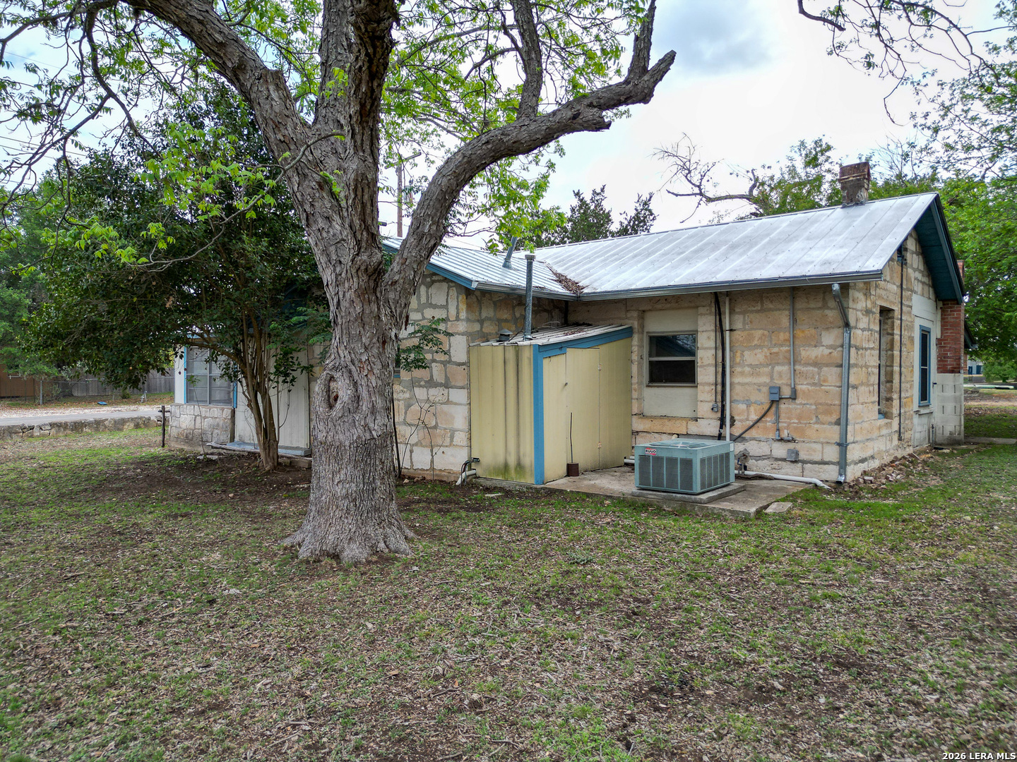 607 Hackberry Street Bandera TX 78003