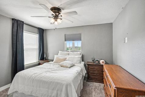 1382 Shadow Rock New Braunfels TX 78130