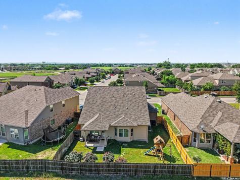 1382 Shadow Rock New Braunfels TX 78130
