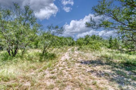 3598 Ranch Road 1120 Rio Frio TX 78879
