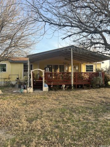 475 Roemer Floresville TX 78114