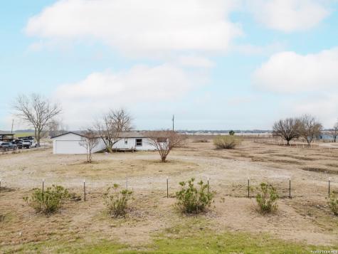 1814 Broadhead Road Waxahachie TX 75165
