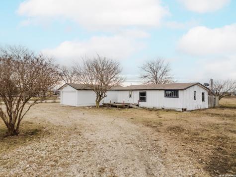 1814 Broadhead Road Waxahachie TX 75165