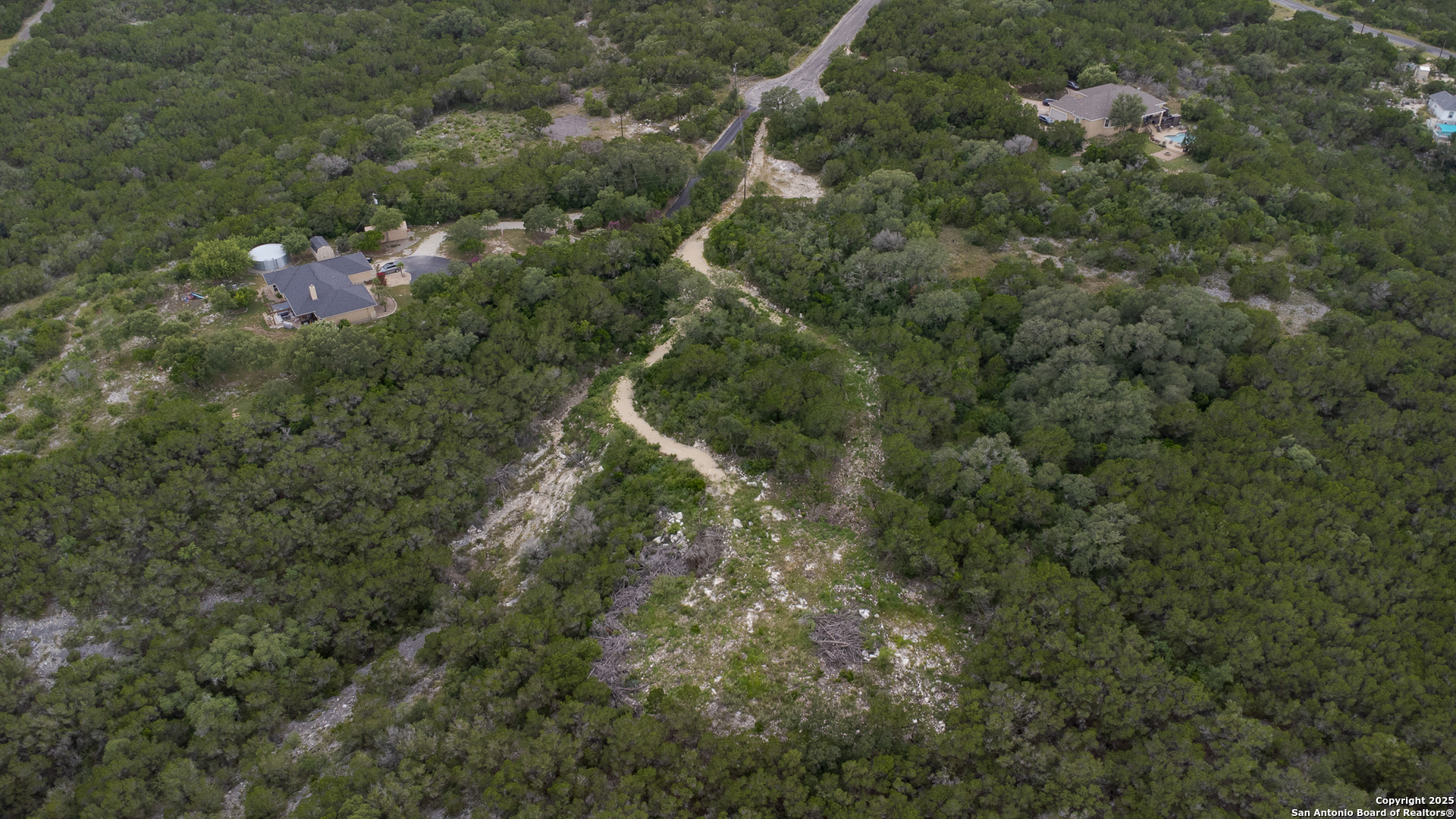 199 County Road 2733 Mico TX 78056