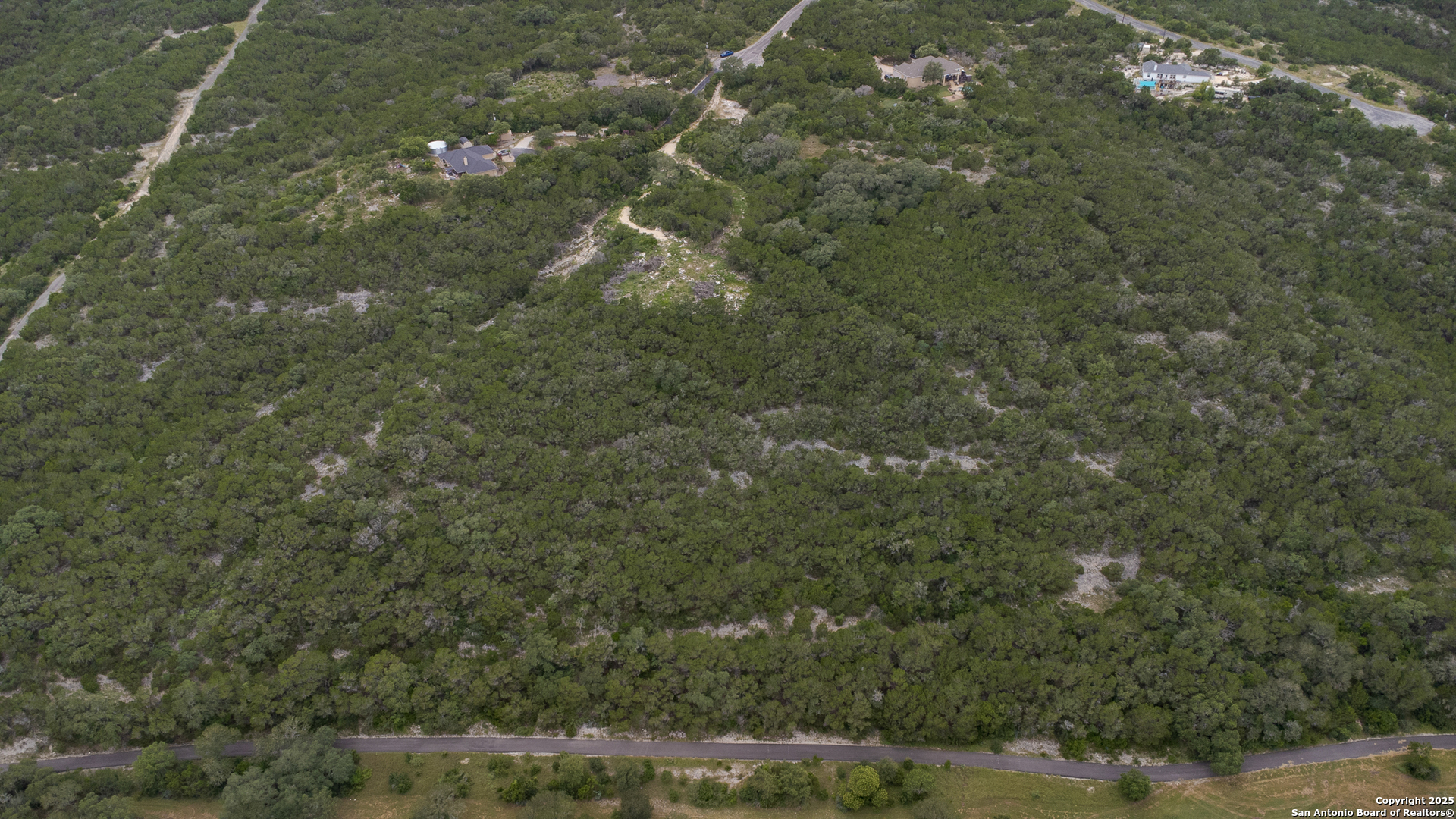 199 County Road 2733 Mico TX 78056