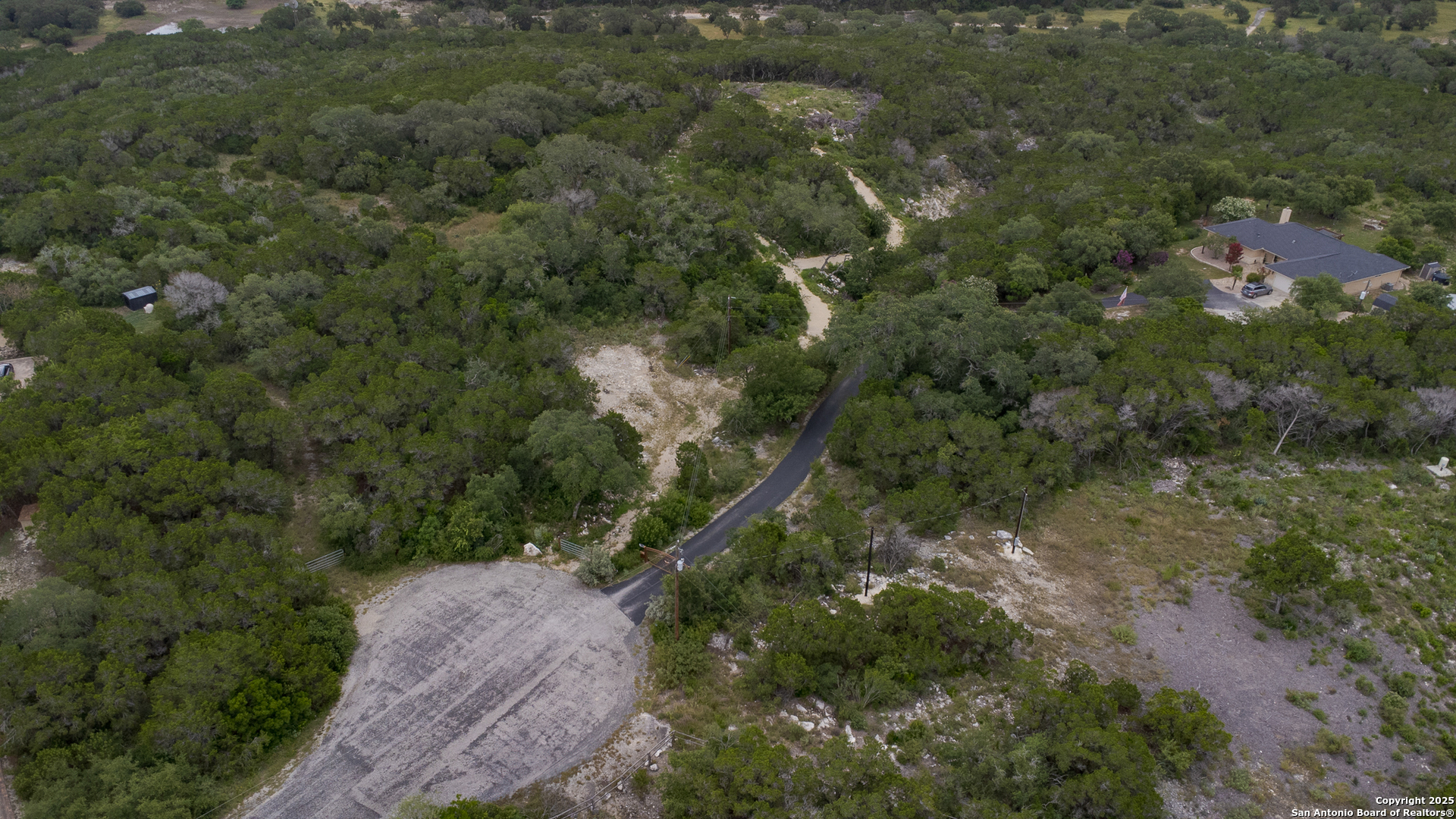 199 County Road 2733 Mico TX 78056