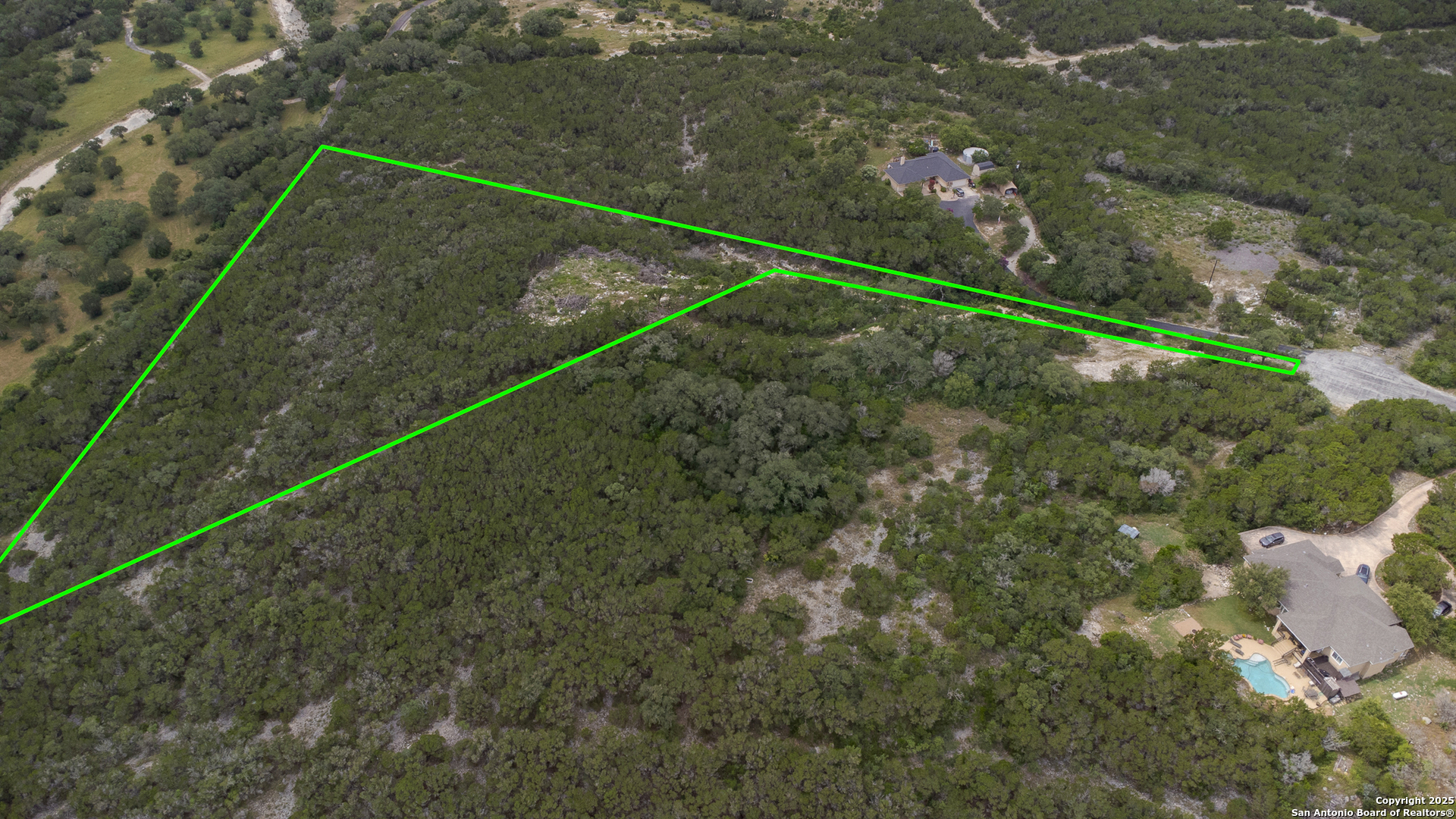 199 County Road 2733 Mico TX 78056