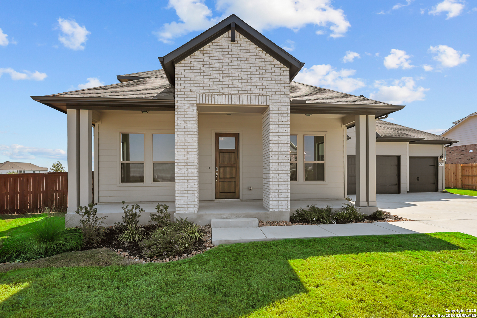 4548 Yoakum Valley Cibolo TX 78108