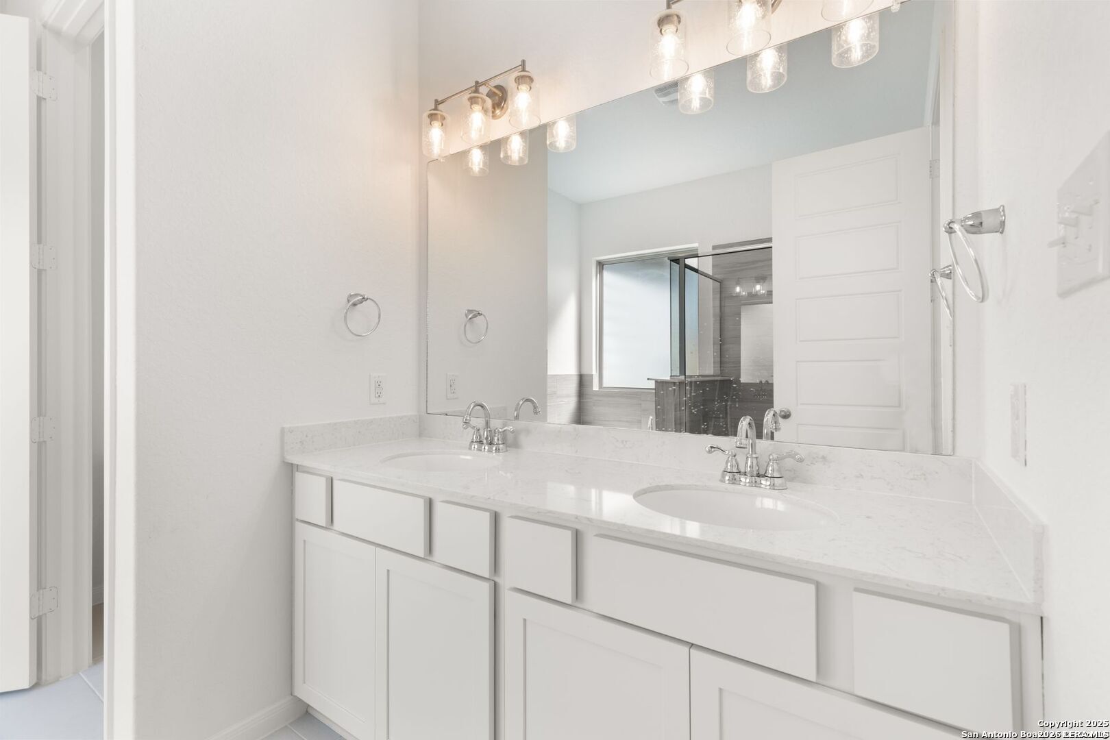 4548 Yoakum Valley Cibolo TX 78108