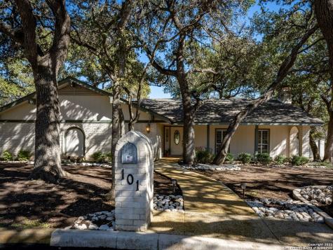 101 Vuewood Street San Antonio TX 78213
