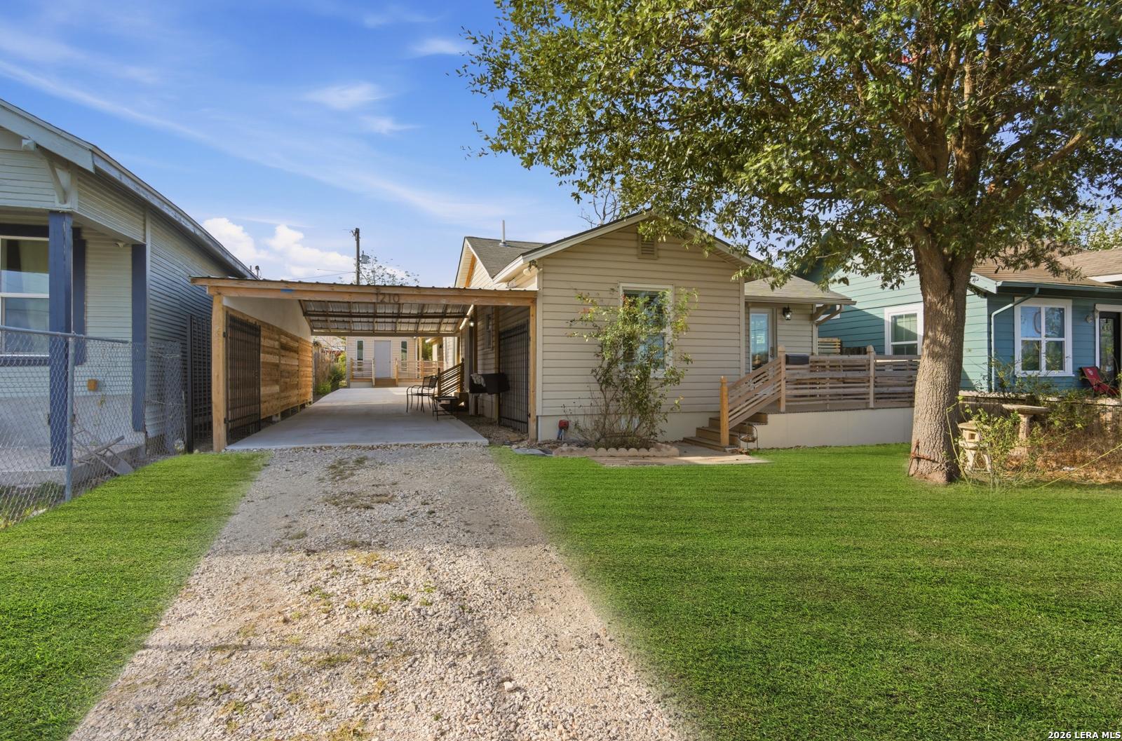 1210 Summit San Antonio TX 78201