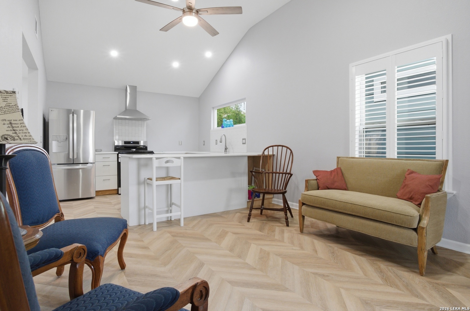 1210 Summit San Antonio TX 78201