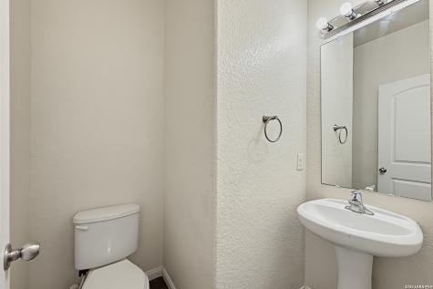 6107 Blind Meadow San Antonio TX 78222