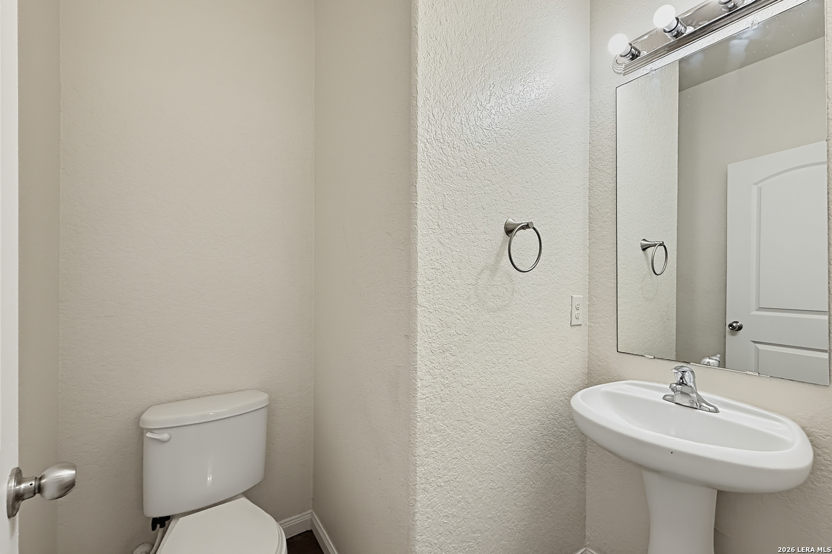 6107 Blind Meadow San Antonio TX 78222