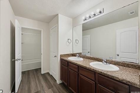 6107 Blind Meadow San Antonio TX 78222