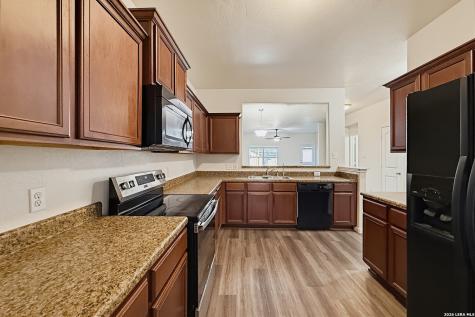 6107 Blind Meadow San Antonio TX 78222