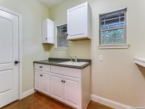 11154 Moorway Helotes TX 78023