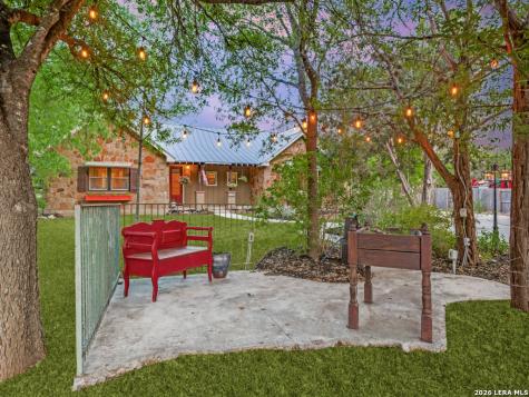 11154 Moorway Helotes TX 78023