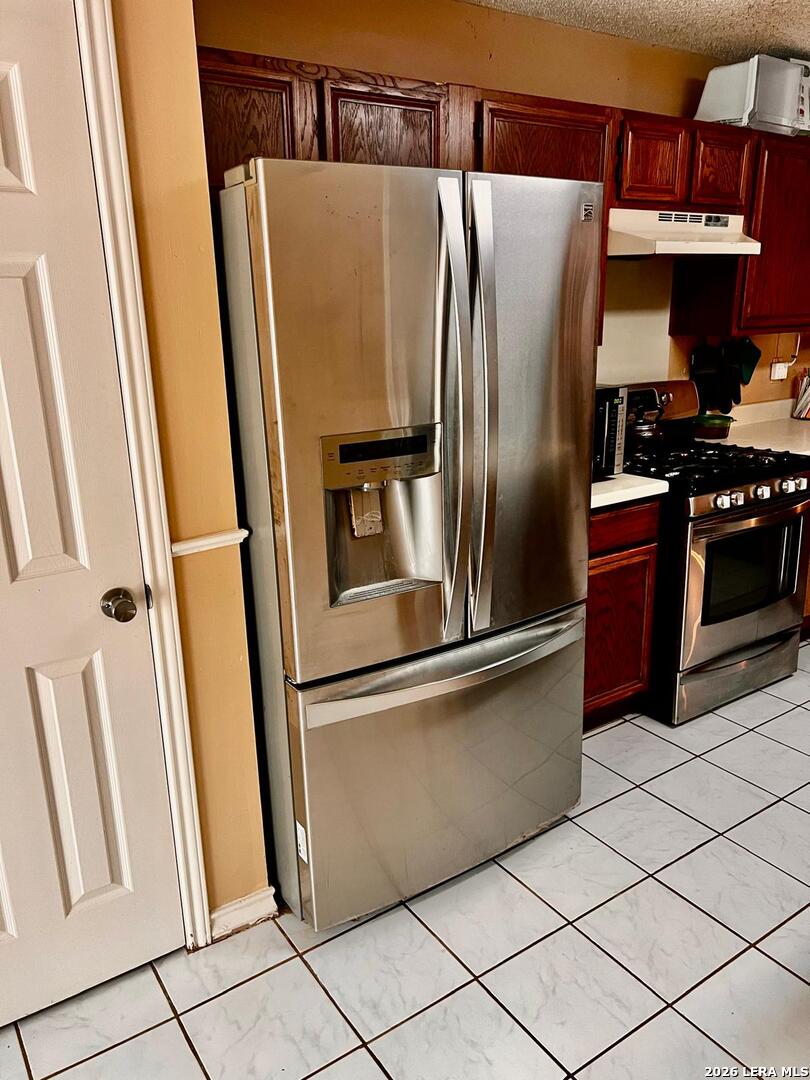 1507 N Kingsbridge San Antonio TX 78253