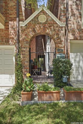 145 Elizabeth Alamo Heights TX 78209