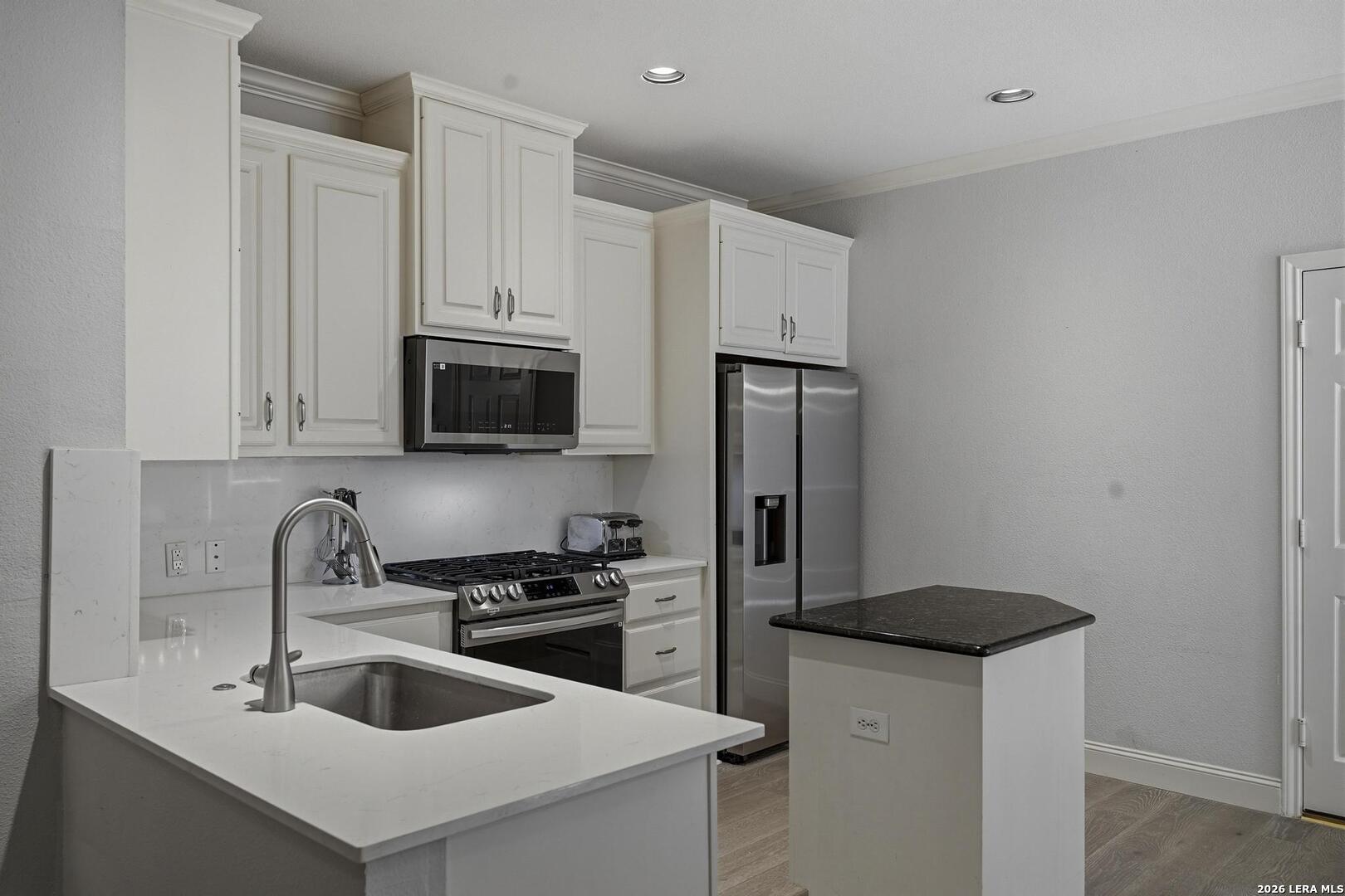 145 Elizabeth Alamo Heights TX 78209