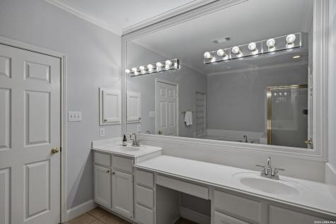 145 Elizabeth Alamo Heights TX 78209