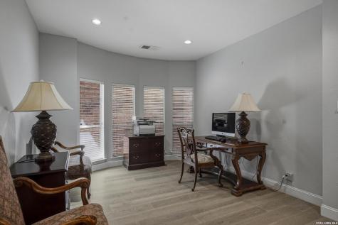 145 Elizabeth Alamo Heights TX 78209