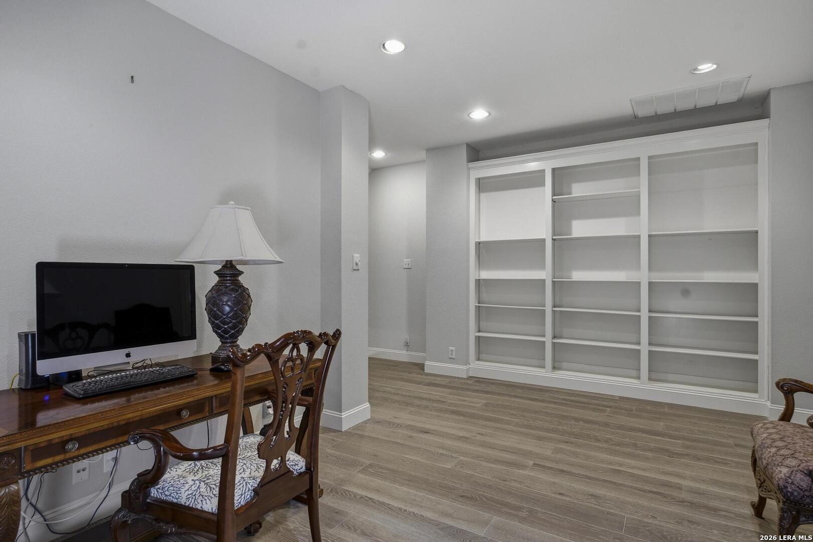 145 Elizabeth Alamo Heights TX 78209