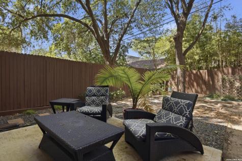 145 Elizabeth Alamo Heights TX 78209