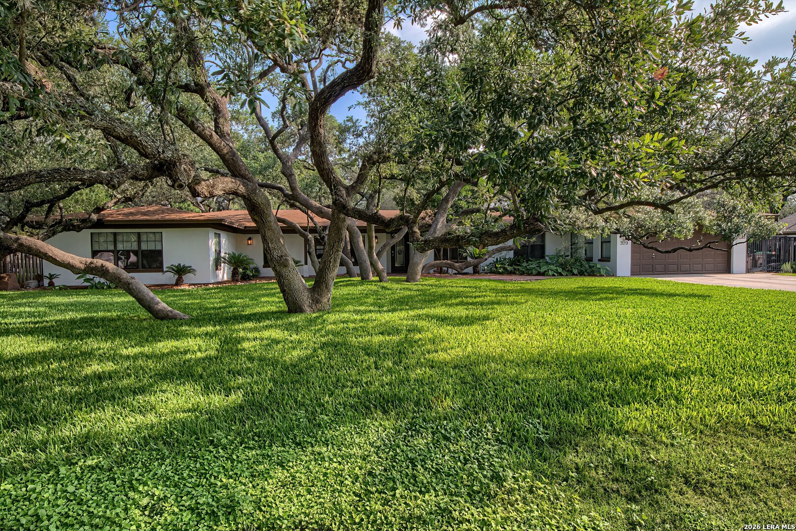 329 Meadowbrook Drive Hollywood Park TX 78232