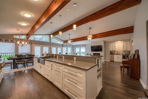 329 Meadowbrook Drive Hollywood Park TX 78232