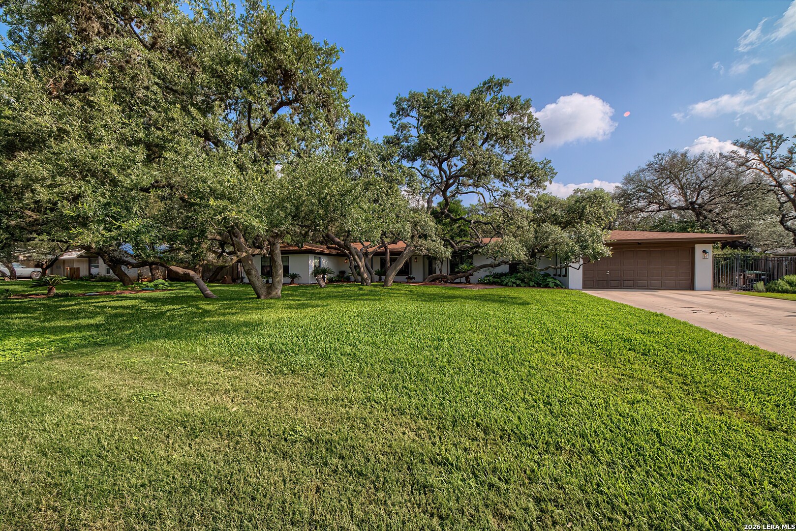 329 Meadowbrook Drive Hollywood Park TX 78232