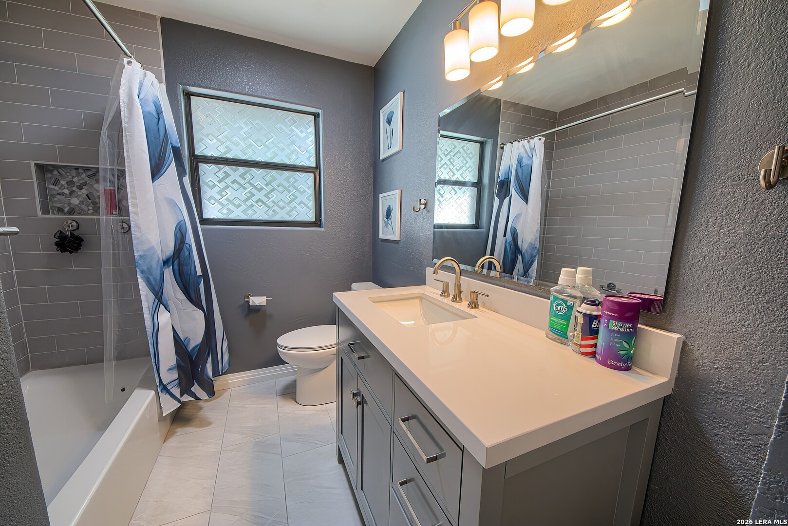 329 Meadowbrook Drive Hollywood Park TX 78232