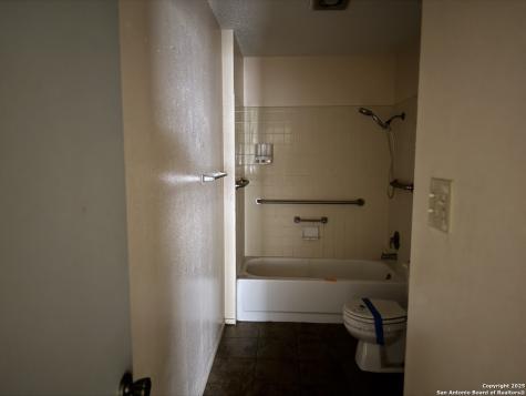 1218 Tinson San Antonio TX 78251