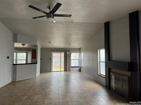 1218 Tinson San Antonio TX 78251