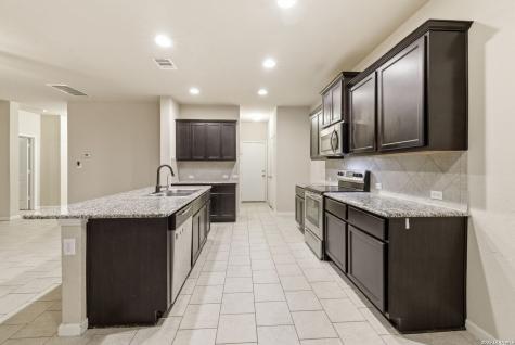2139 Flintshire Drive New Braunfels TX 78130