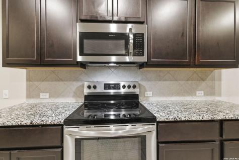 2139 Flintshire Drive New Braunfels TX 78130