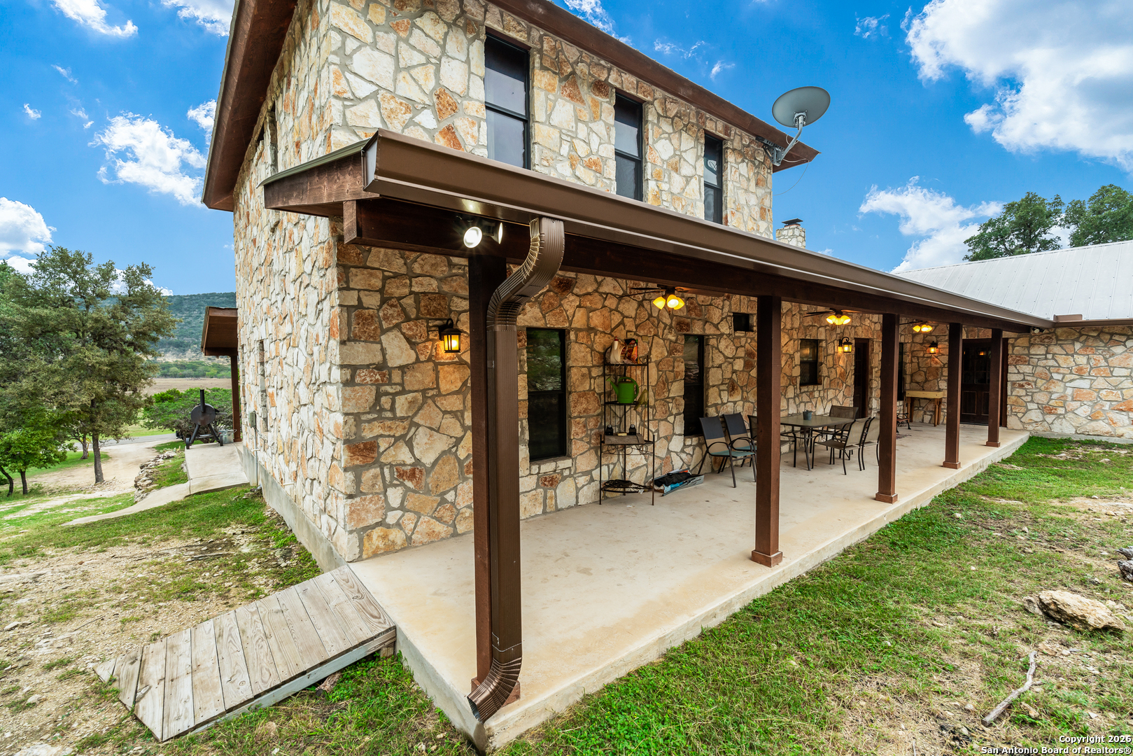 1539 River Road Concan TX 78838