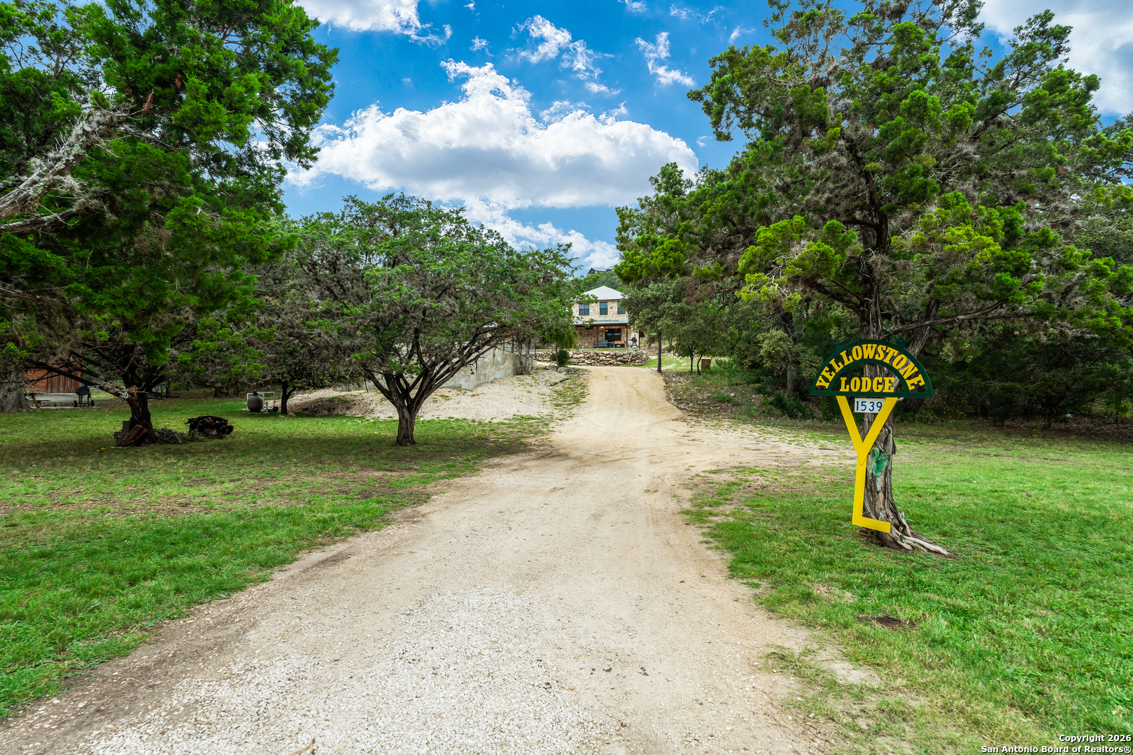 1539 River Road Concan TX 78838