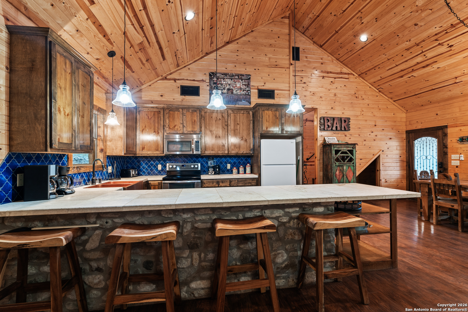 1539 River Road Concan TX 78838