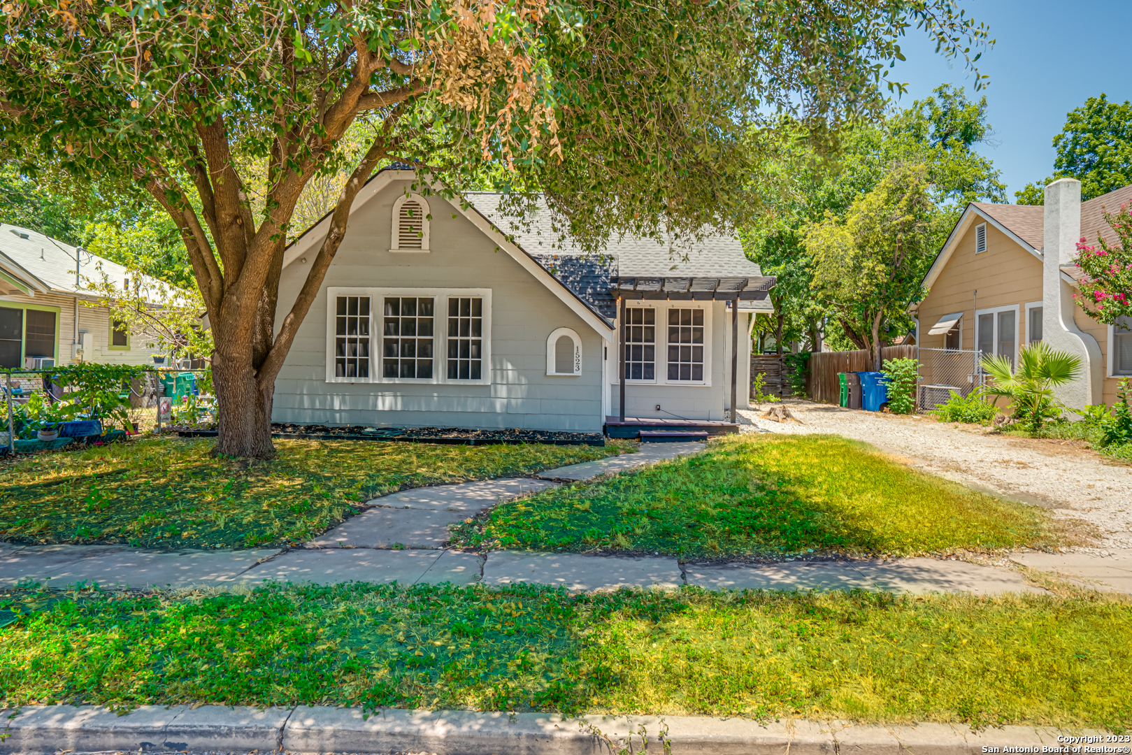 1523 W Gramercy Place San Antonio TX 78201